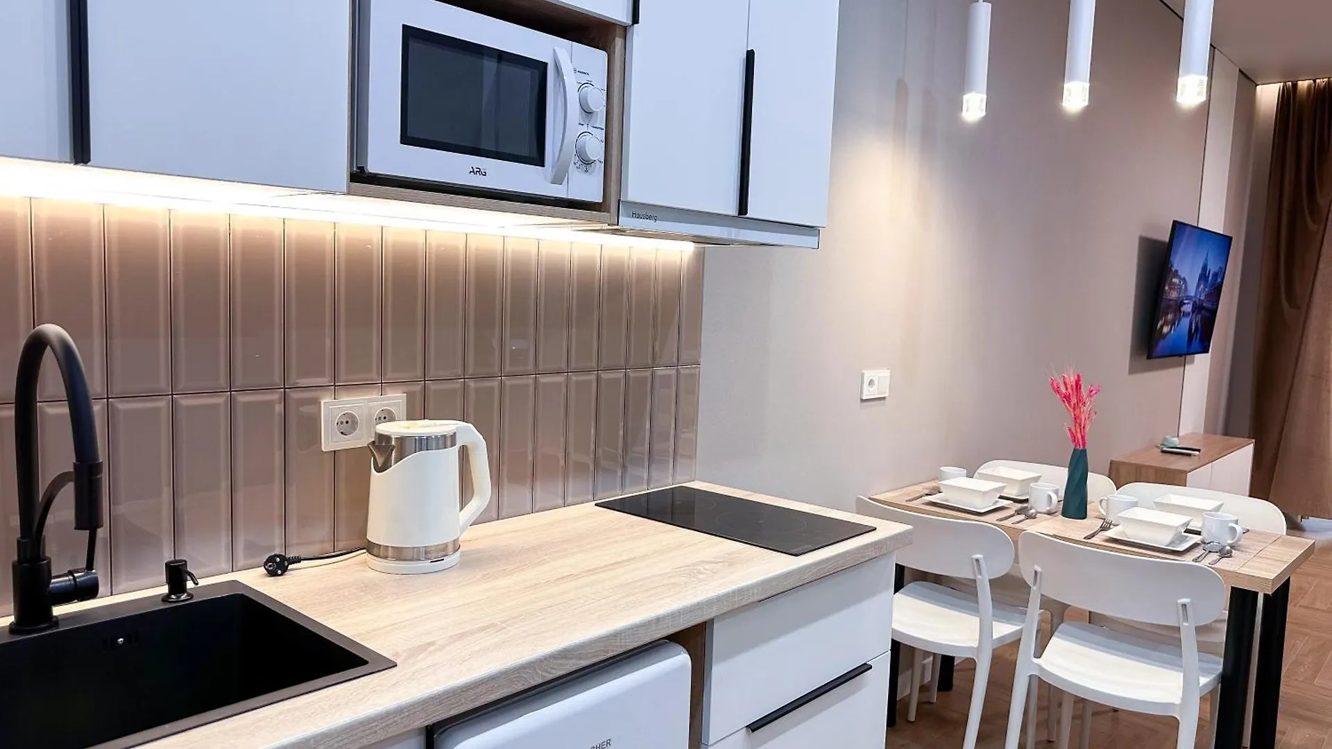 Apartment Современная Студия В 2 Минут До Мега Парка Almaty